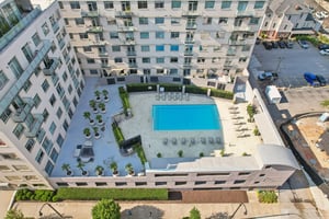 Peachtree St NE unit 501-3107-906.jpg