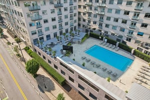 Peachtree St NE unit 501-3107-907.jpg