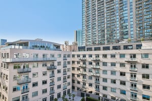 Peachtree St NE unit 501-S3107-040.jpg