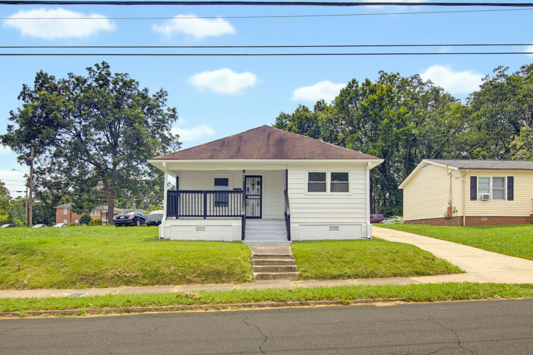 805 W Horah St-1