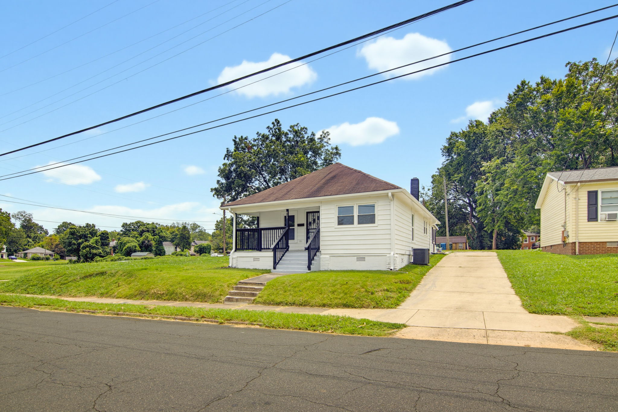 805 W Horah St-2