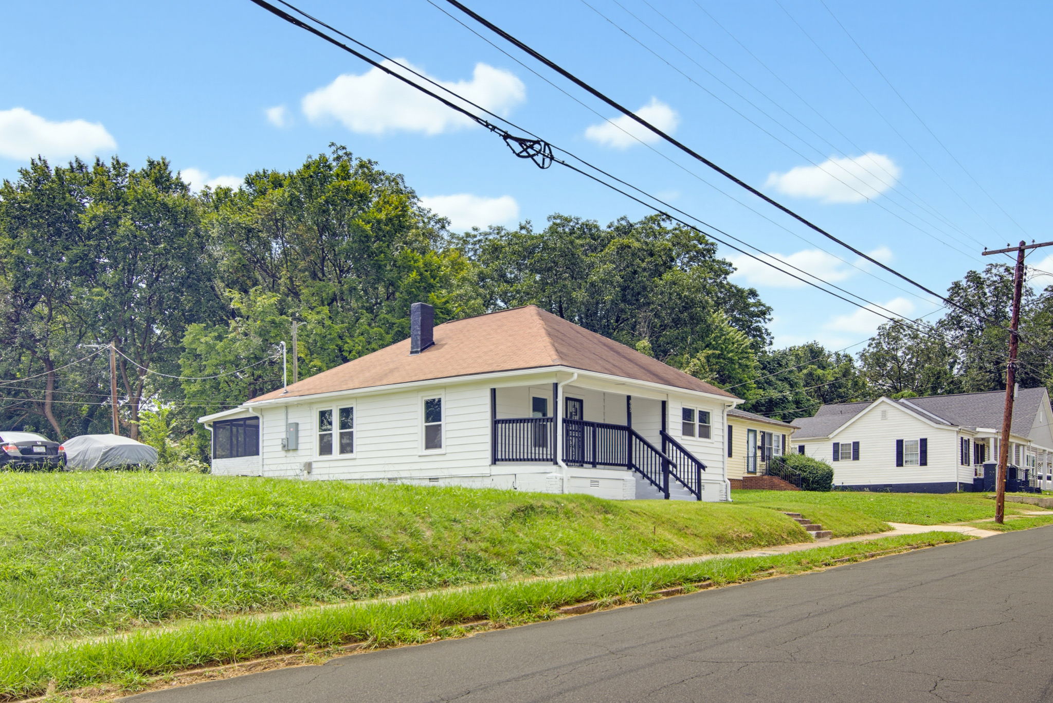 805 W Horah St-3