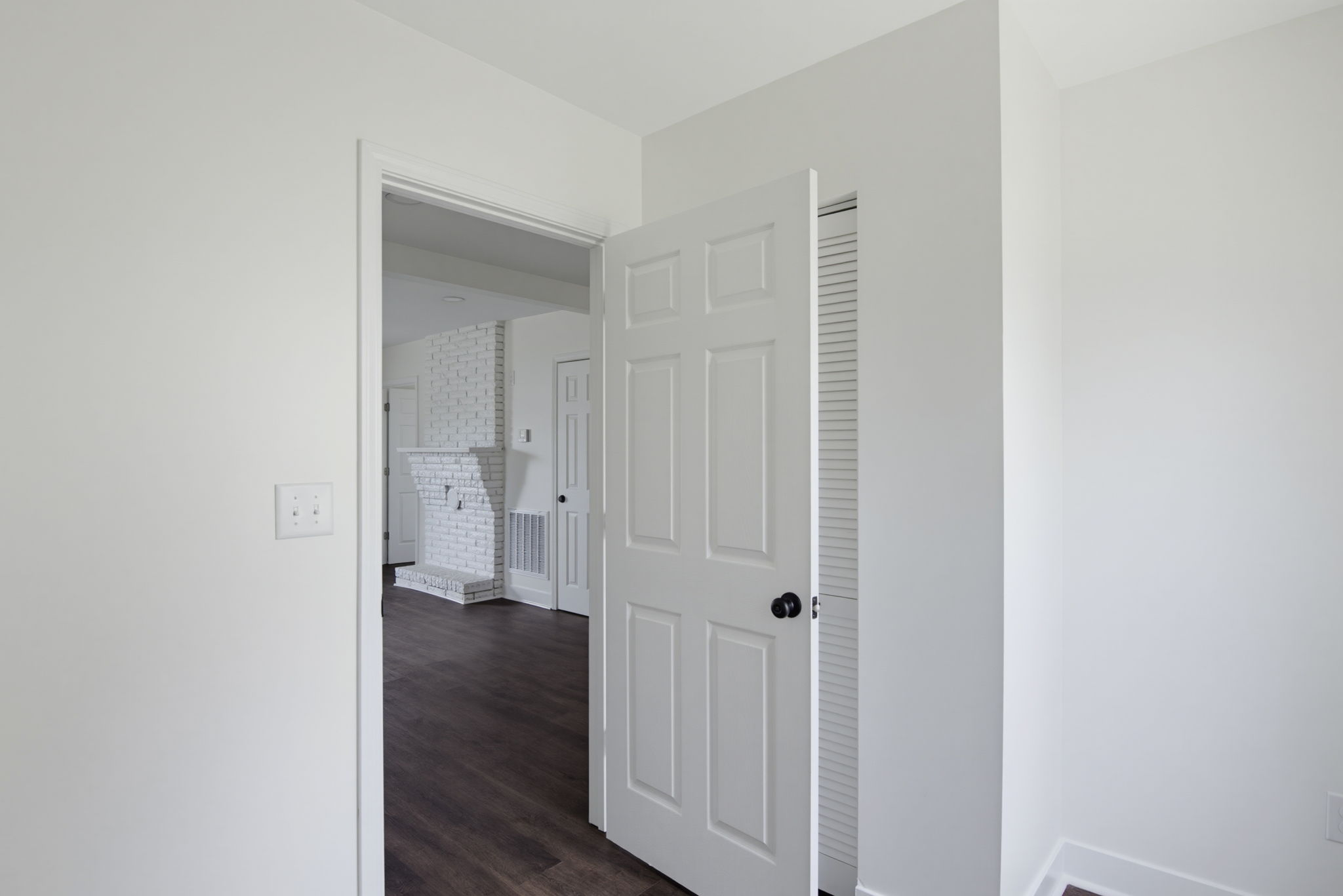 805 W Horah St-21