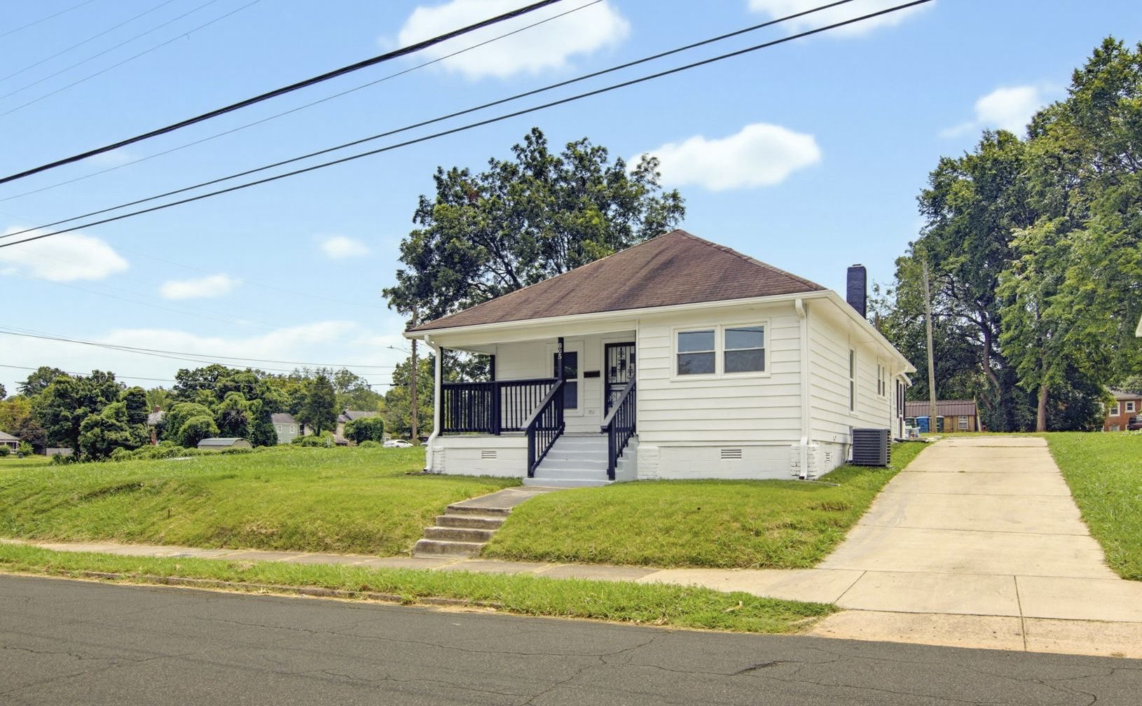 805 W Horah St-2