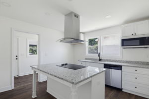 805 W Horah St-9
