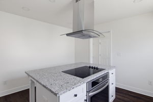805 W Horah St-12