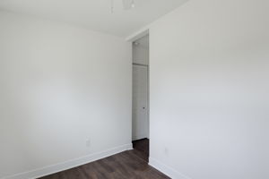 805 W Horah St-19