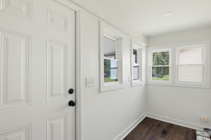 805 W Horah St-23