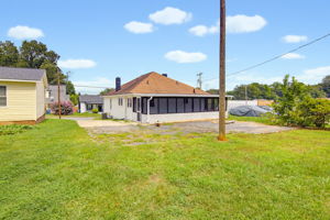 805 W Horah St-30
