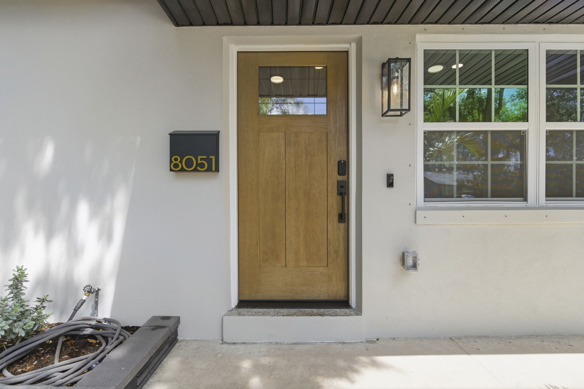 Front Exteriors (7)
