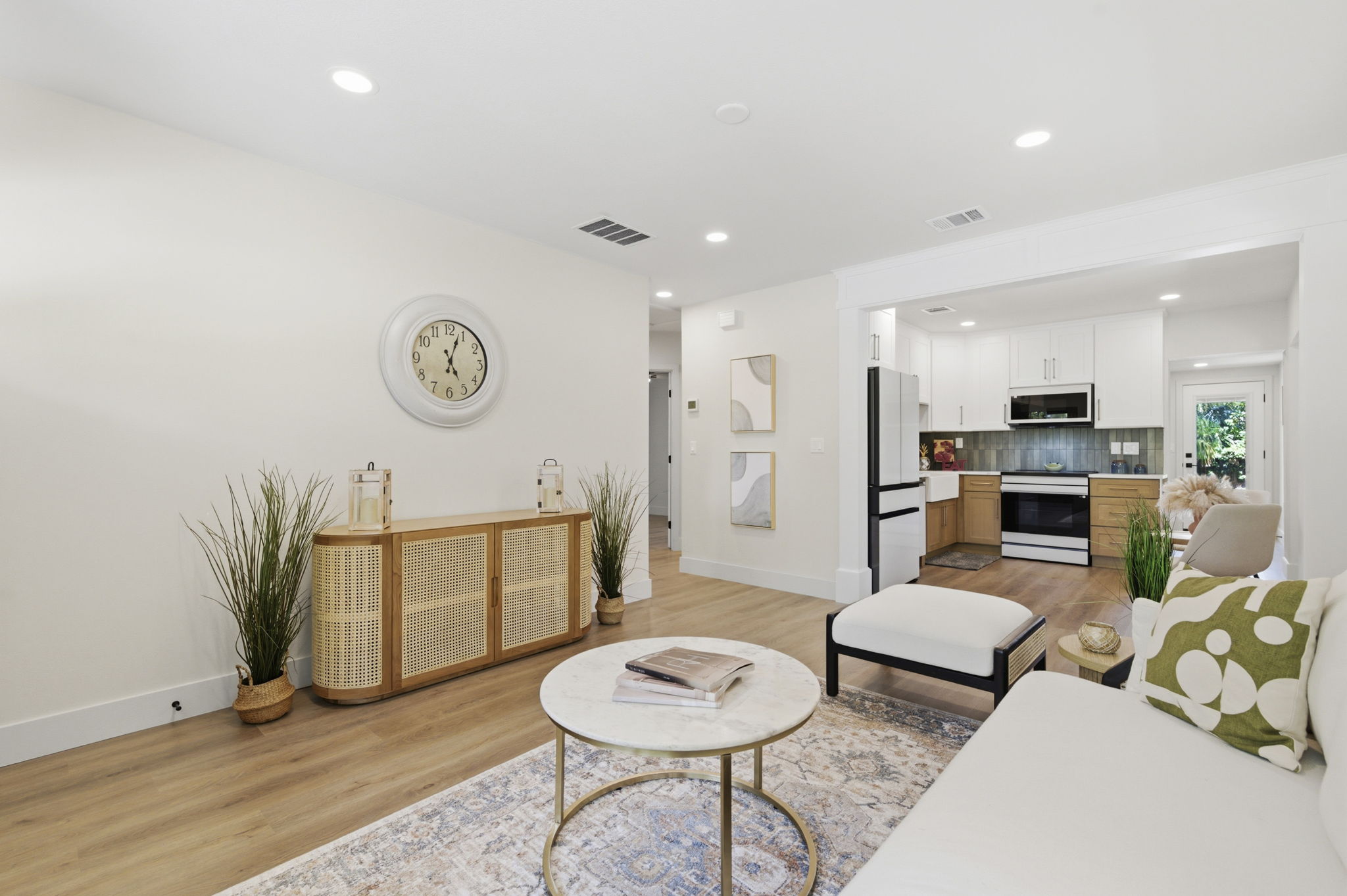 Interiors (5)