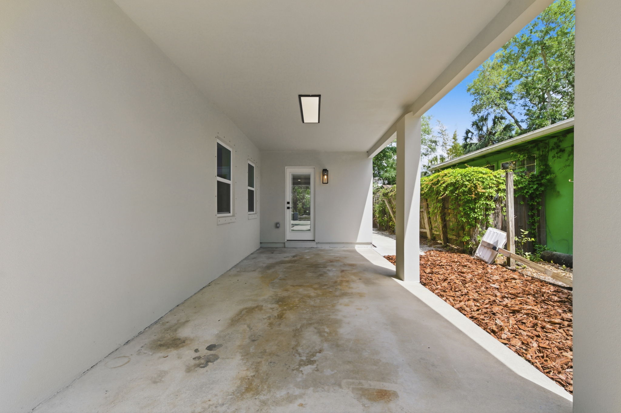 Rear Exteriors (1)
