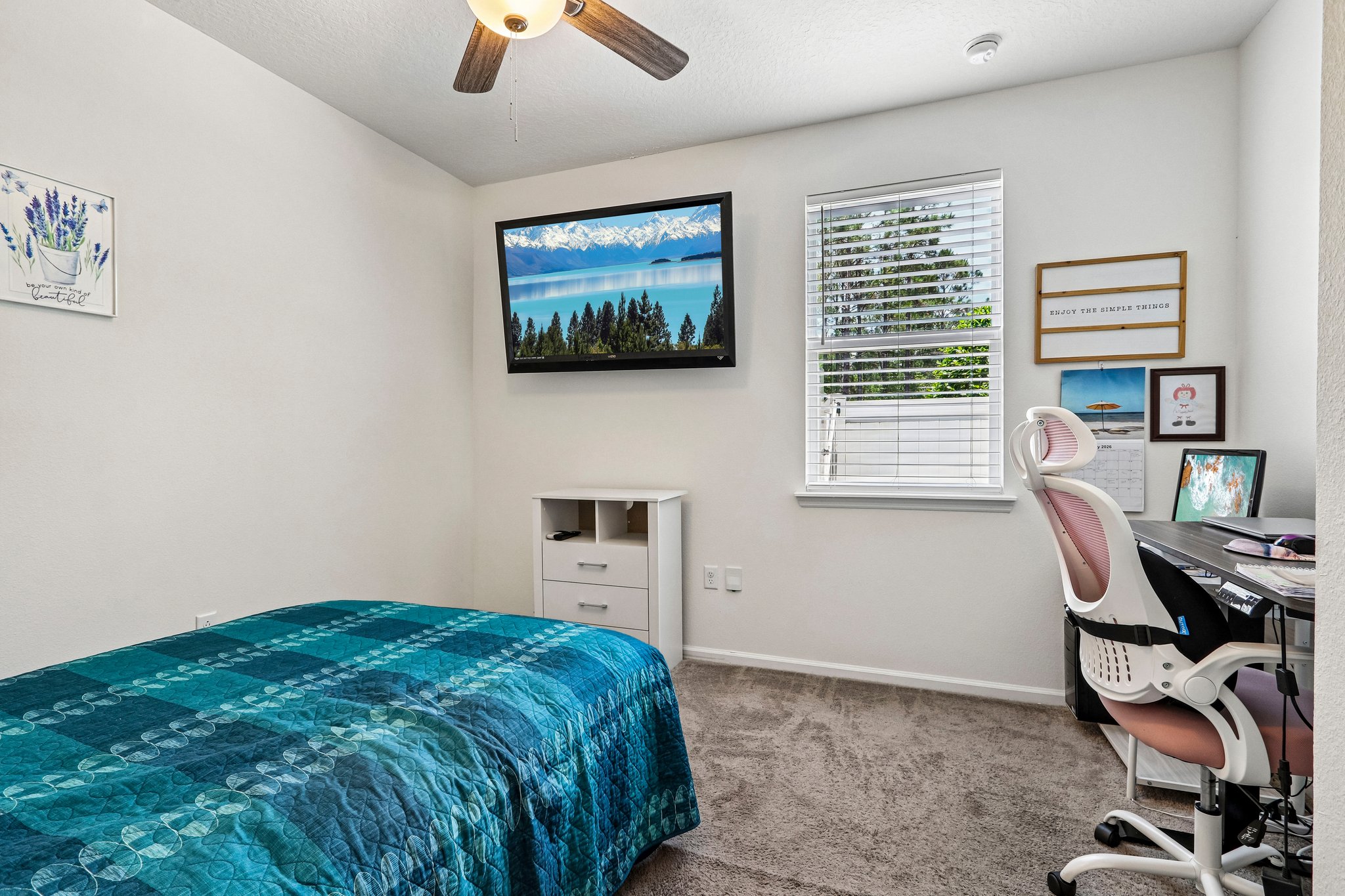 Guild Wy-S1205-021.jpg