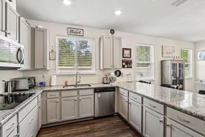 Guild Wy-S1205-017.jpg