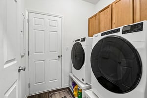 Guild Wy-S1205-019.jpg