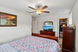 Guild Wy-S1205-036.jpg
