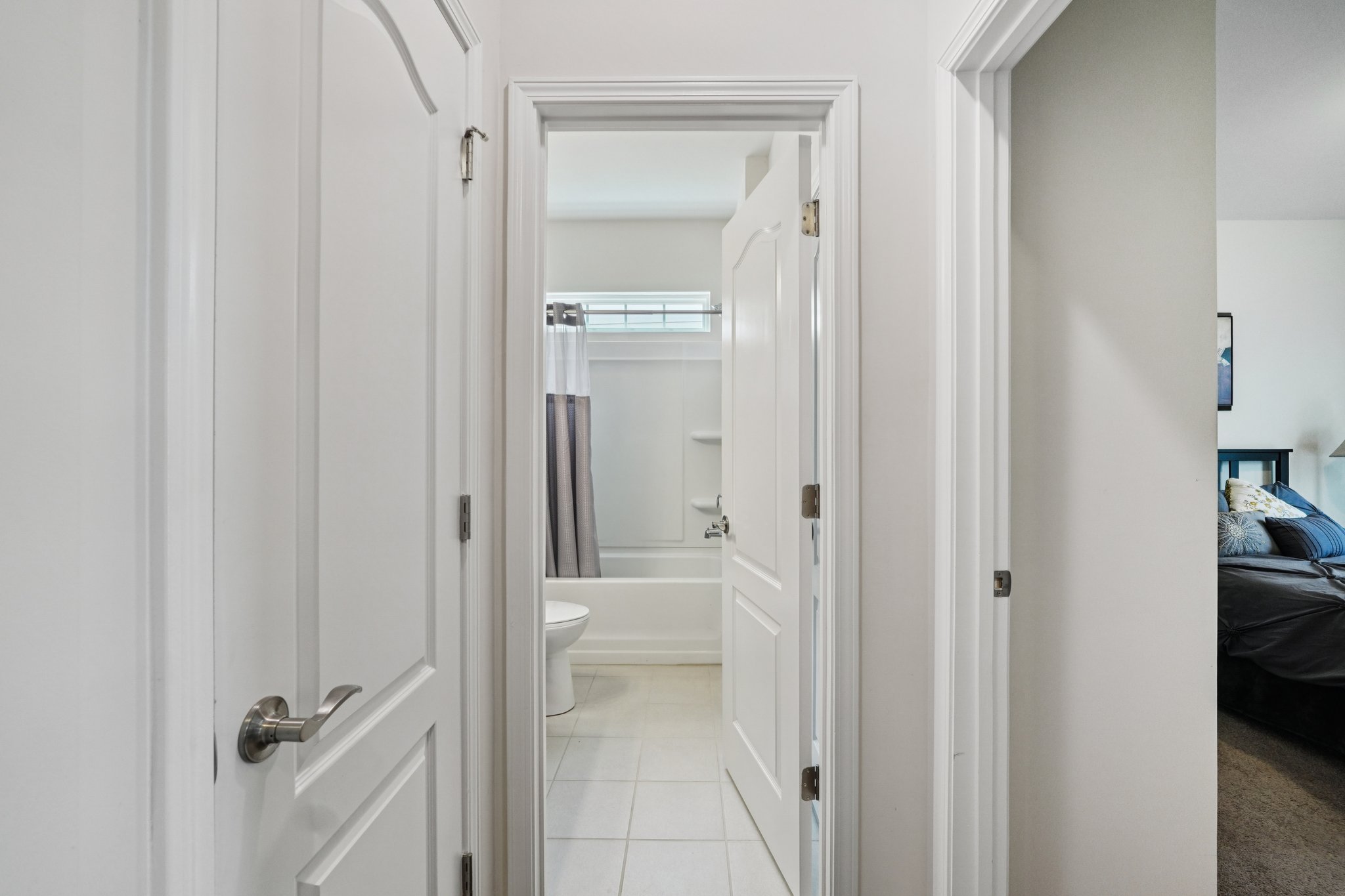 Asher Chase Trl-S0208-025.jpg