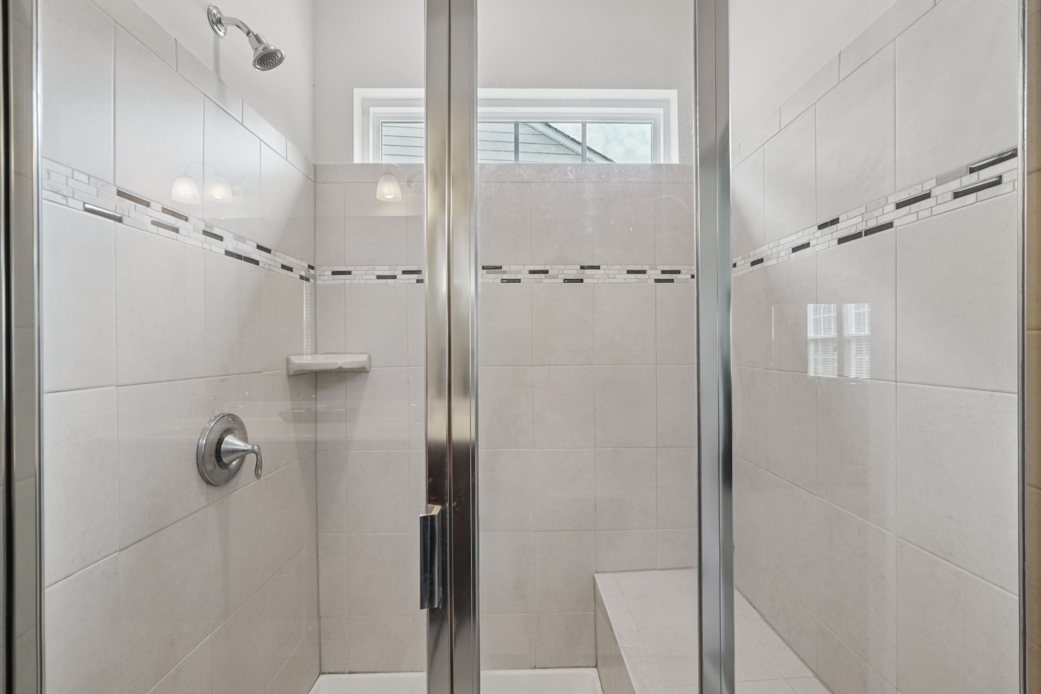 Asher Chase Trl-S0208-038.jpg