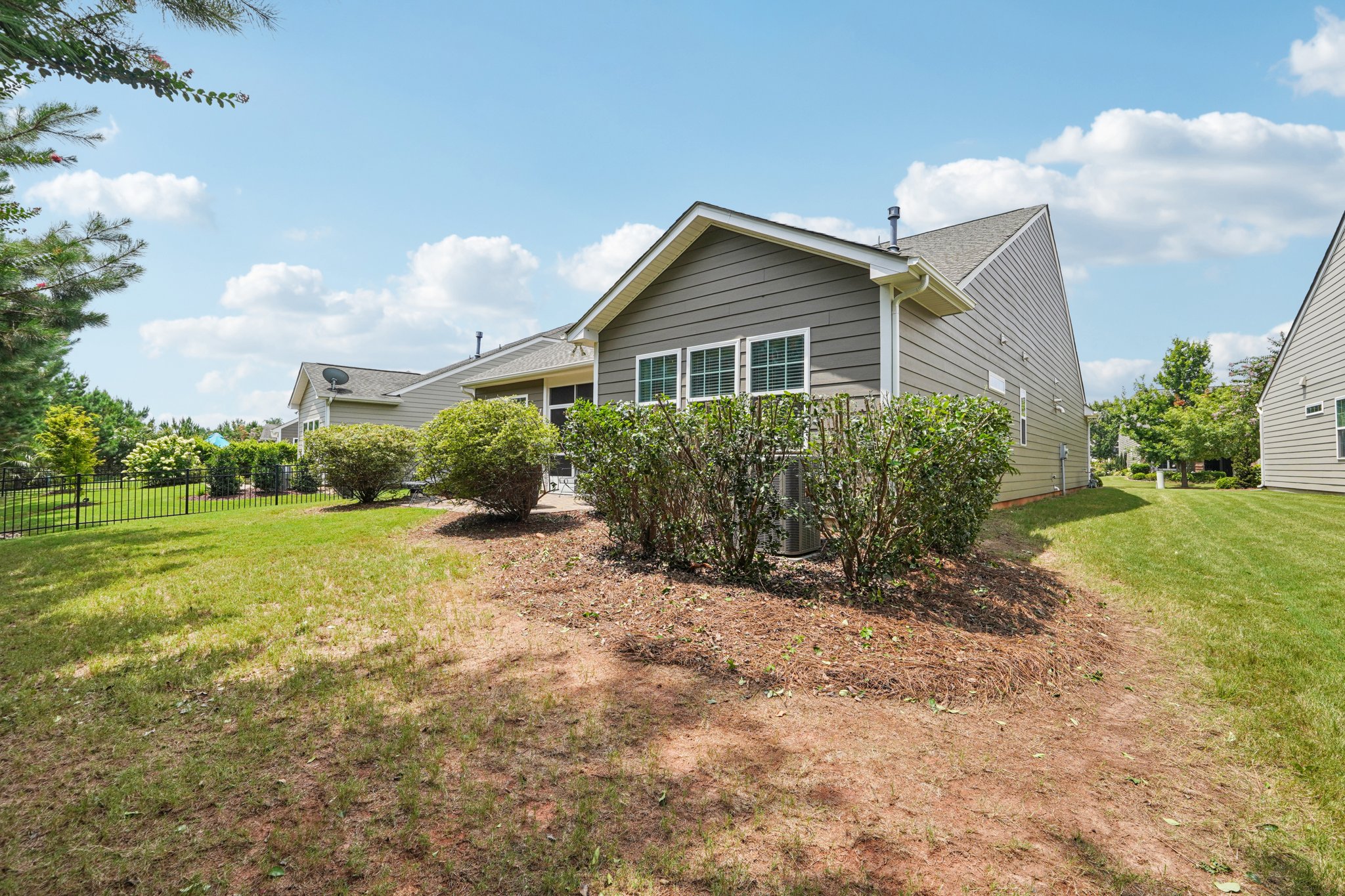 Asher Chase Trl-S0208-049.jpg