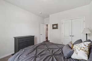 Asher Chase Trl-S0208-028.jpg