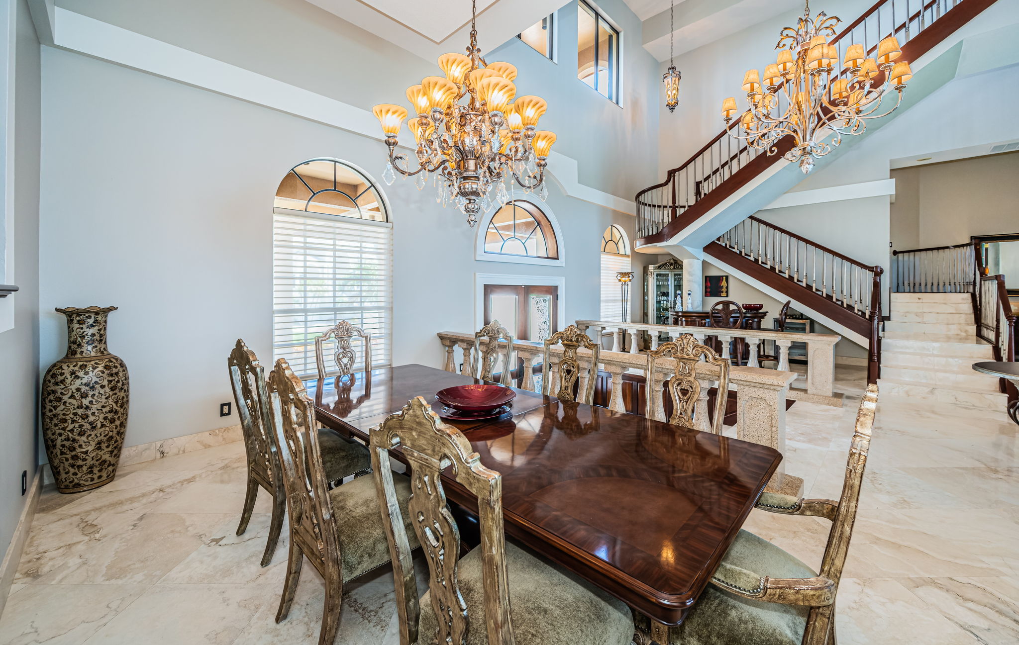 Dining Room10