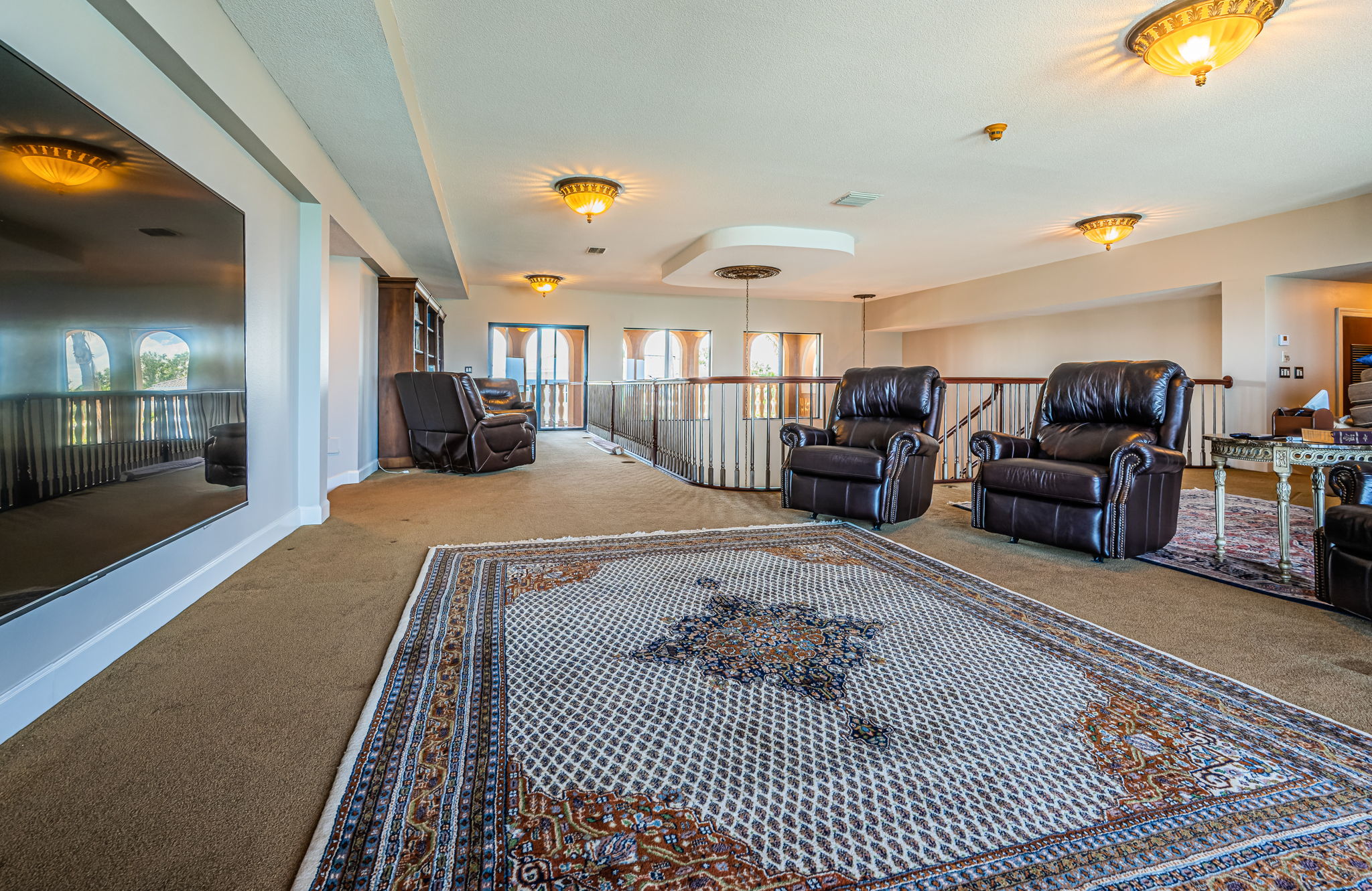Upper Level Loft13