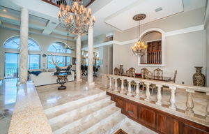 Foyer12