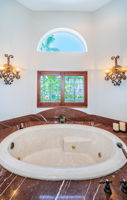 Primary Bathroom10b