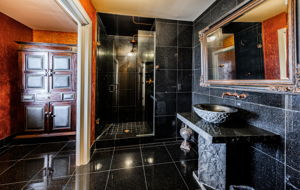 Upper Level Bathroom10