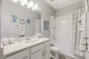  Photo 40