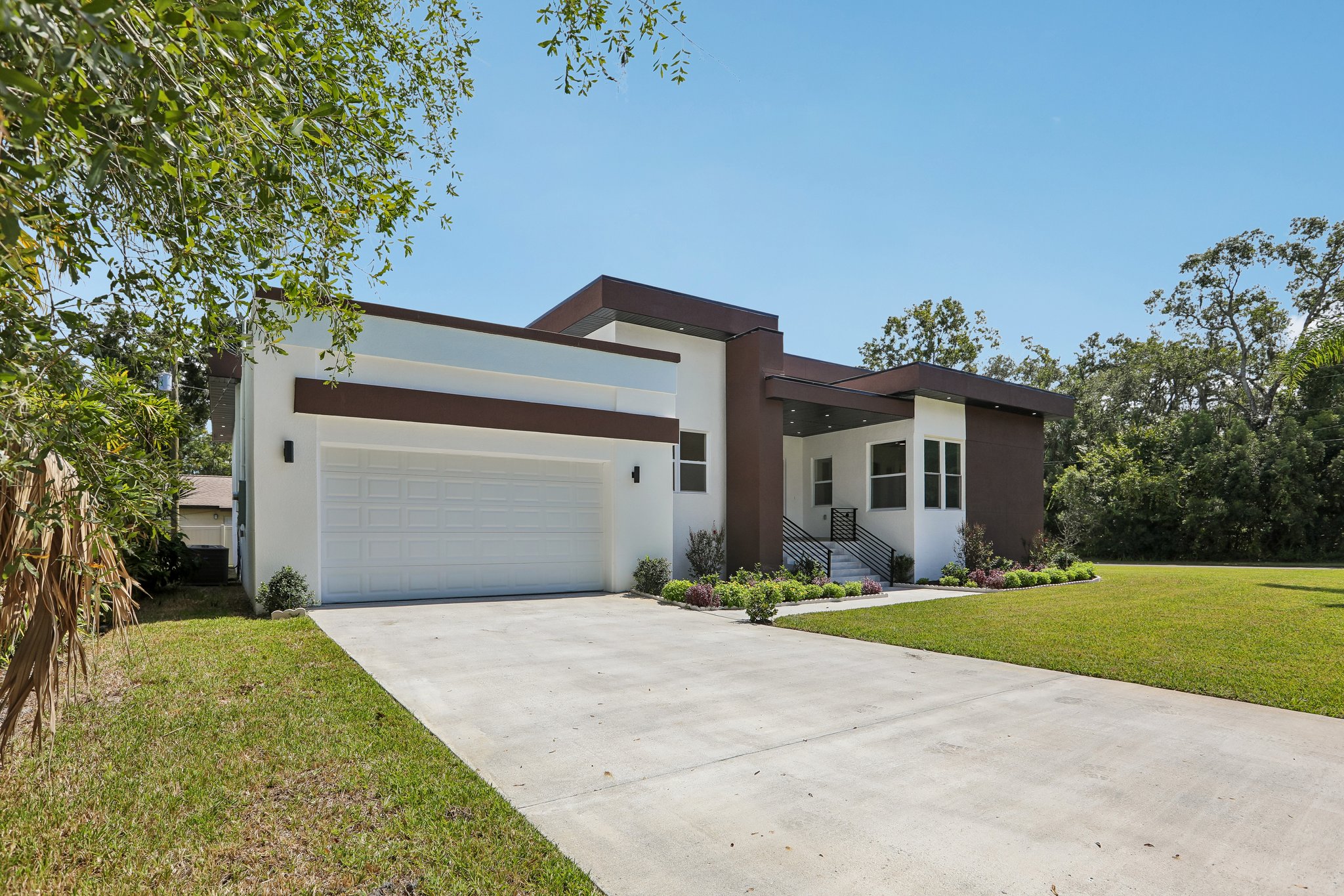 Lamont Pl-S2909-002.jpg