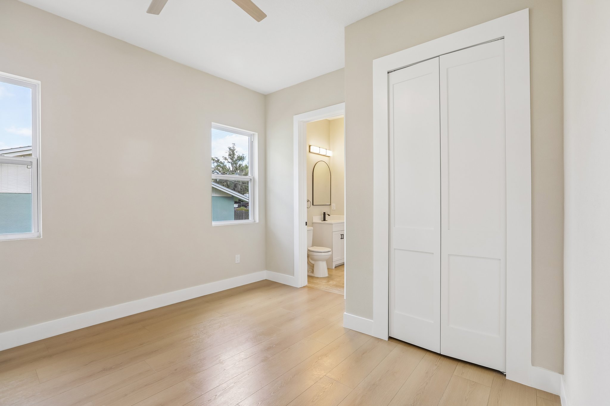 Lamont Pl-S2909-035.jpg