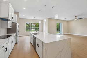 Lamont Pl-S2909-015.jpg
