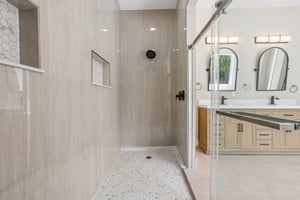 Lamont Pl-S2909-025.jpg