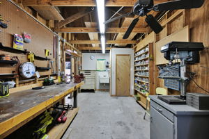  Photo 35