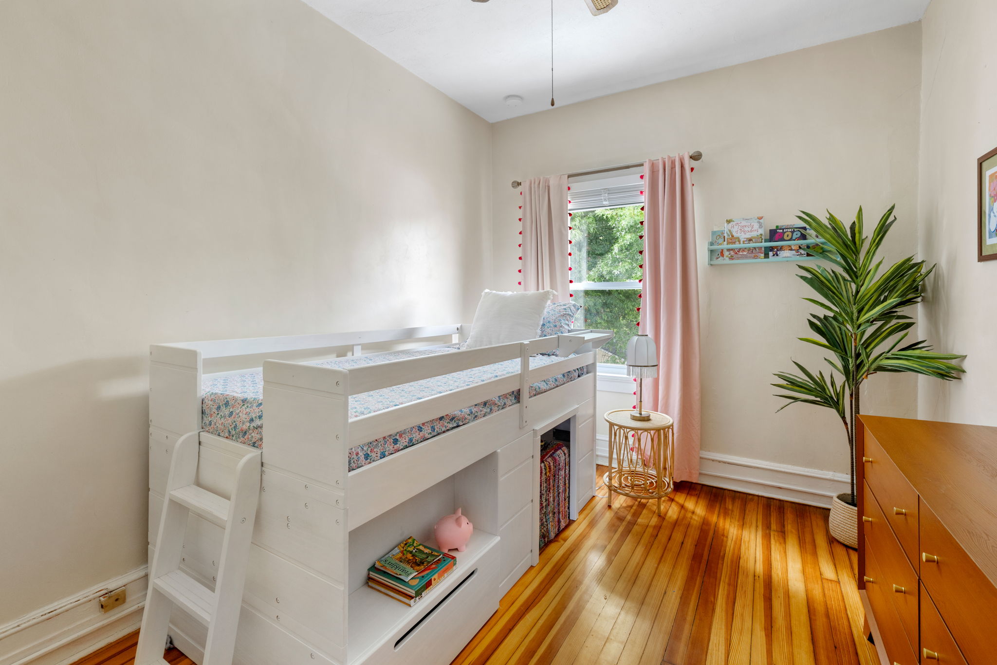  Photo 28