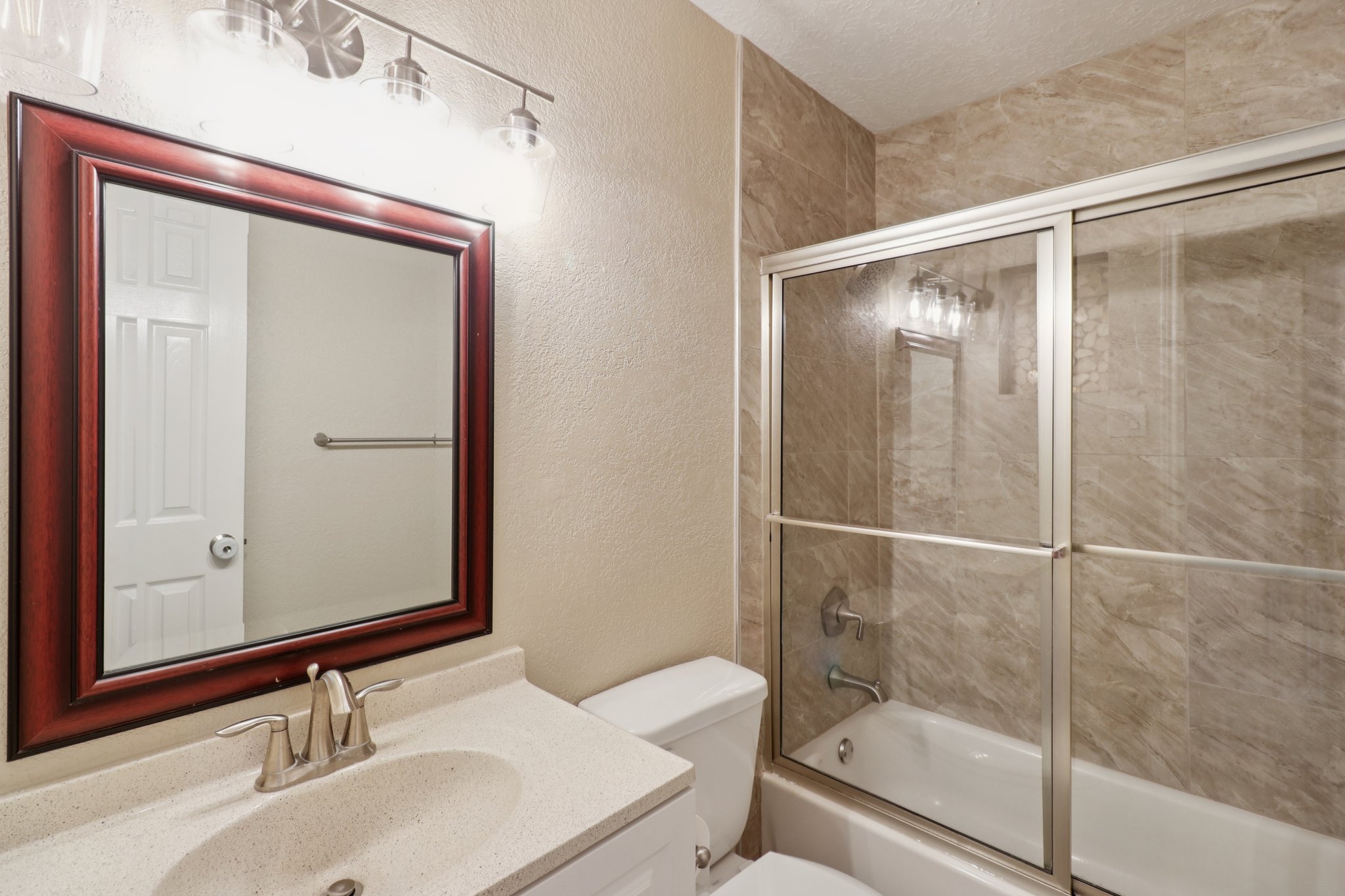 Seacliff Dr-S3007-018.jpg