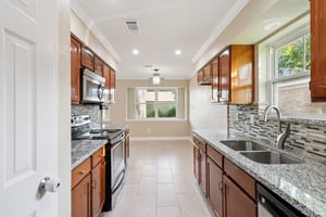 Seacliff Dr-S3007-011.jpg