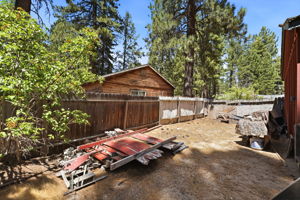  Photo 32