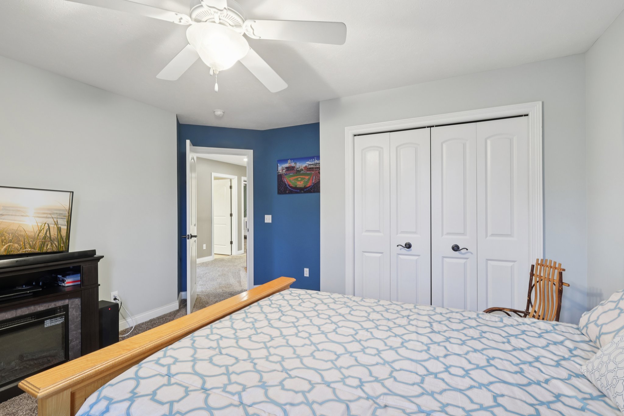 Rainbow Dr-S1101-029.jpg