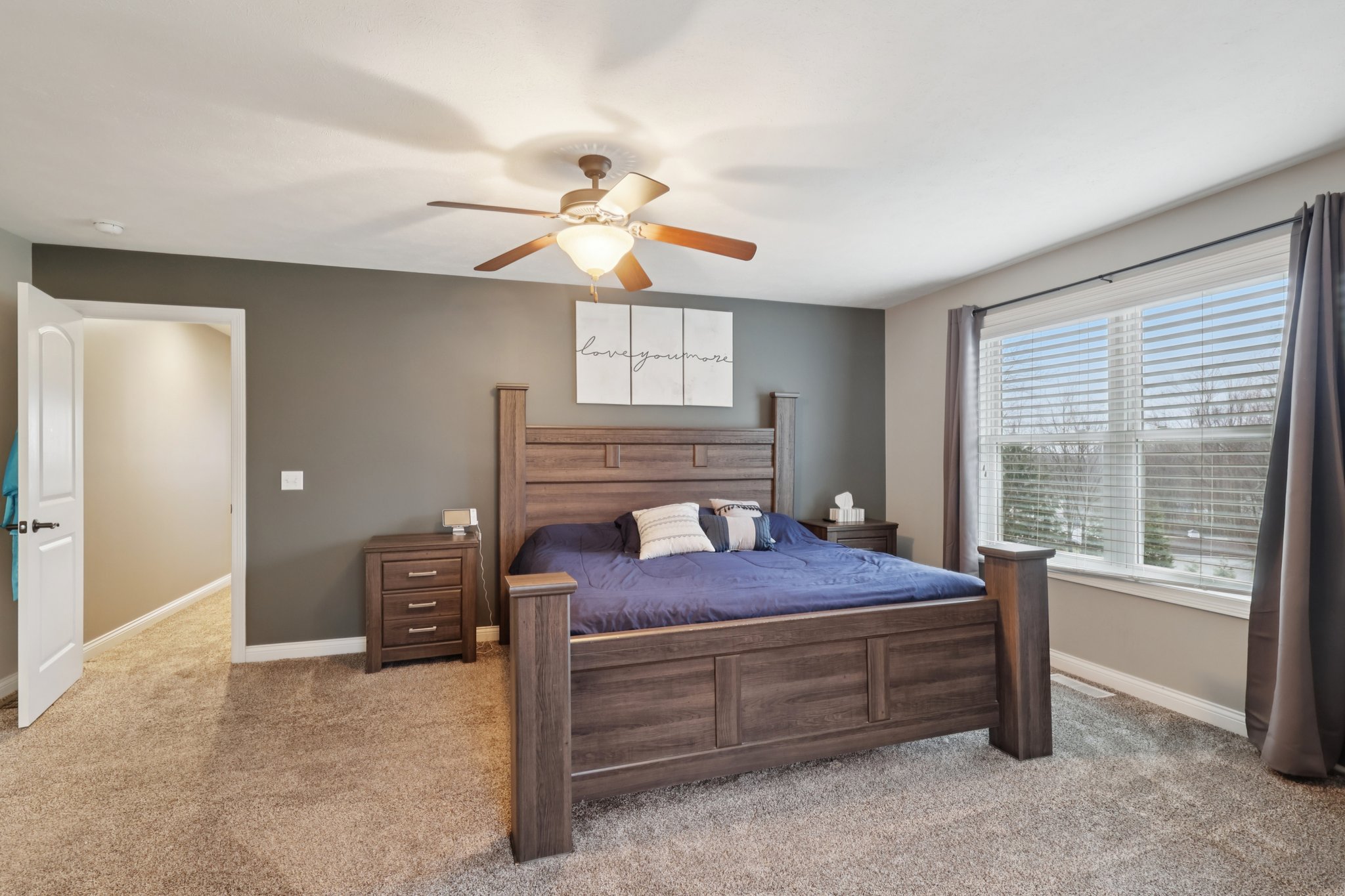 Rainbow Dr-S1101-042.jpg