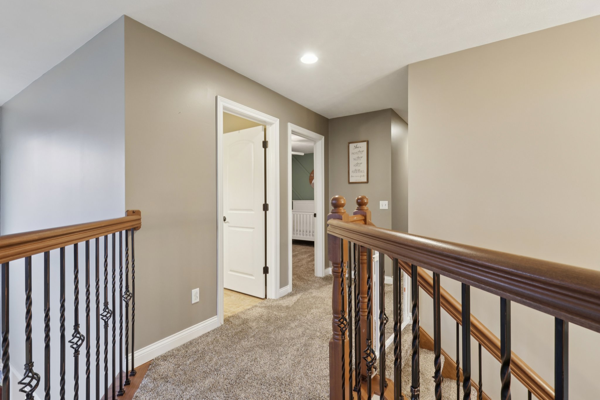 Rainbow Dr-S1101-046.jpg