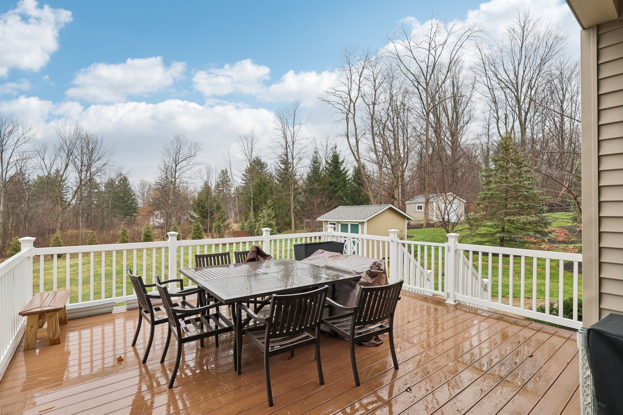 Rainbow Dr-S1101-063.jpg