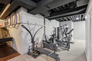 Rainbow Dr-S1101-052.jpg