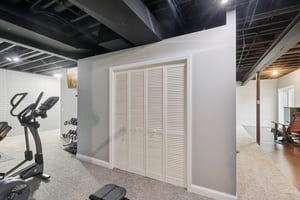 Rainbow Dr-S1101-053.jpg