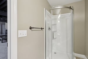 Rainbow Dr-S1101-056.jpg