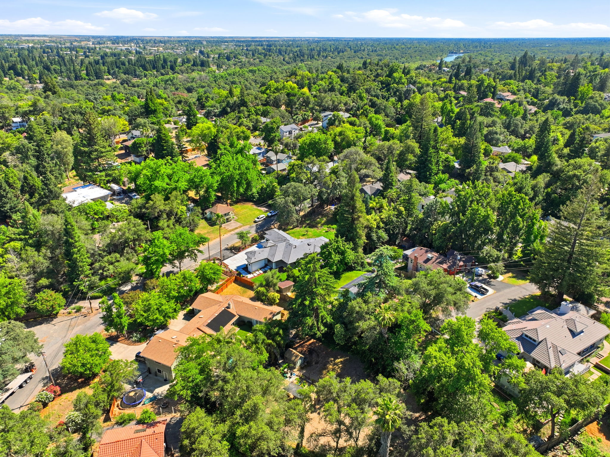 013_F8_AERIAL_8061 Grand Ave