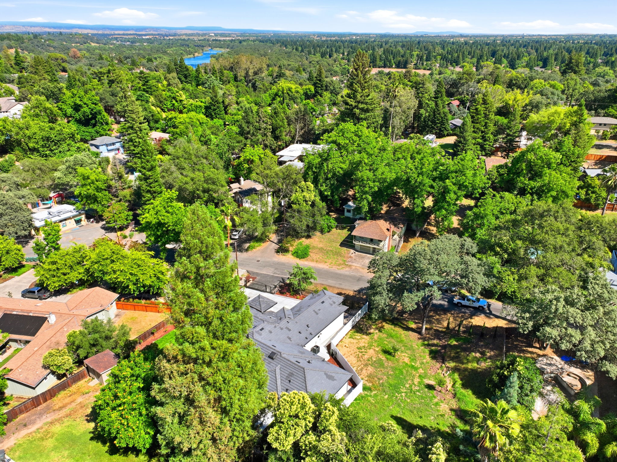 015_F8_AERIAL_8061 Grand Ave