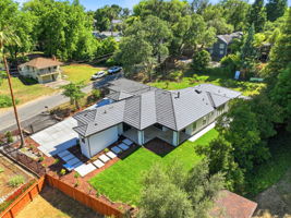 018_F8_AERIAL_8061 Grand Ave