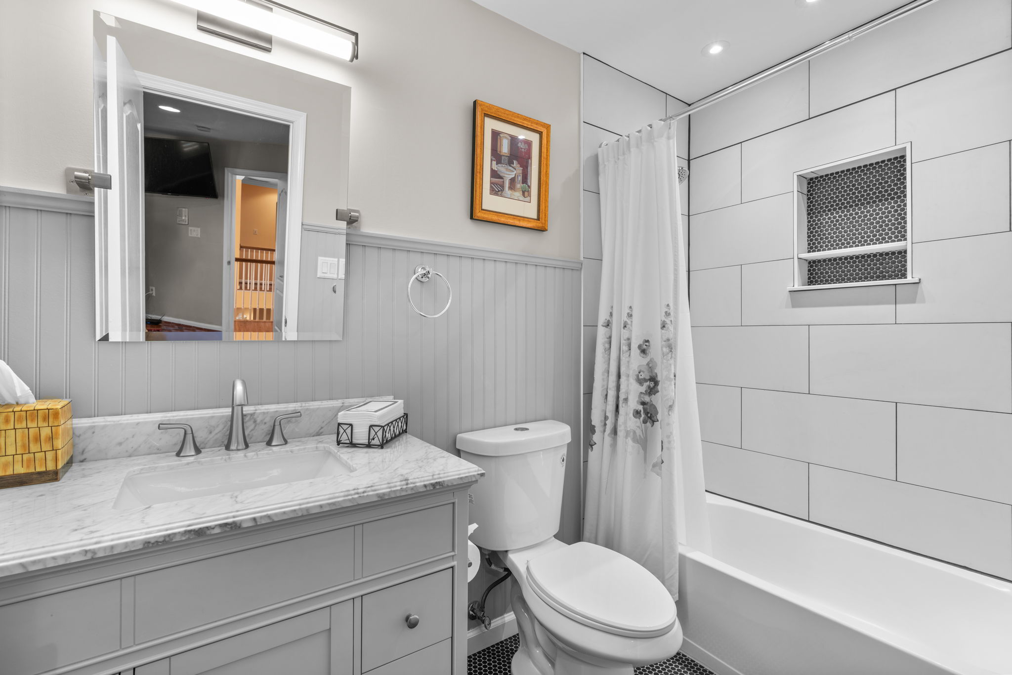 Ensuite Bath for Bedroom 2